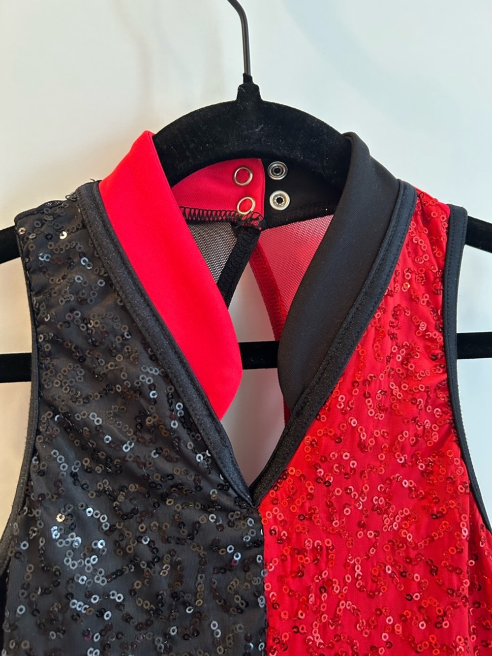 Weissman Red & Black Sequin Panel Dance Costume - MC (10/12) - Picture 8 of 15